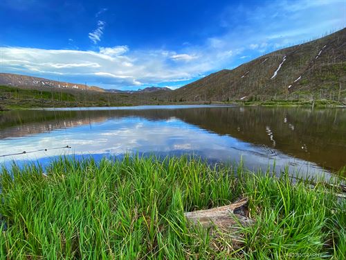 Premier Wilderness Lodge for Sale : Meeker : Garfield County : Colorado