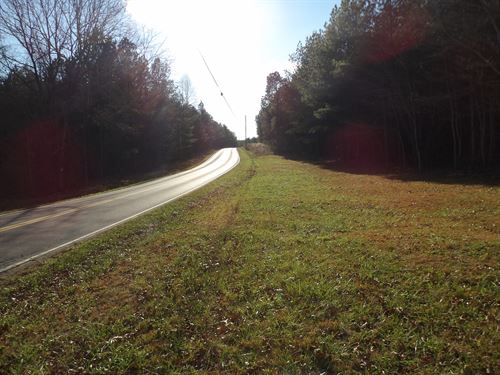 Level, Creek, 2 Road Frontages : Evansville : Bledsoe County : Tennessee