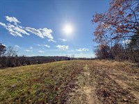Beautiful Farm on Kern Road : Waterford : Washington County : Ohio