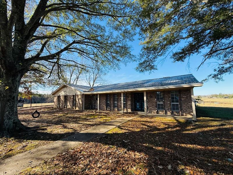 550 Acres with Two Homes in Attala : Kosciusko : Attala County : Mississippi