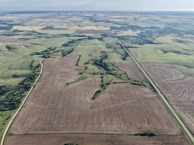 346 Acres in Luray, Kansas : Luray : Russell County : Kansas