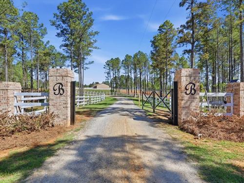 354 Acres With a Home in Madison Co : Camden : Madison County : Mississippi