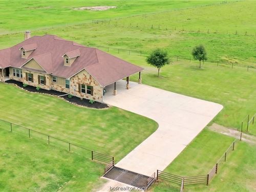 Your Private 93 Acre Texas Escape : Bedias : Grimes County : Texas