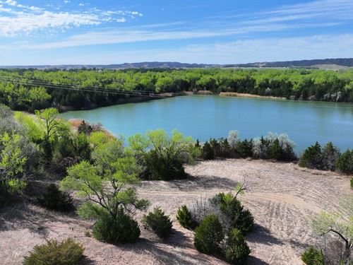 112 Acres, Maxwell Lake Retreat : Maxwell : Lincoln County : Nebraska