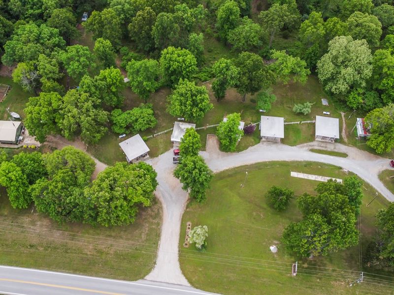 Resort with 2 Homes and 5 Cabins : Isabella : Ozark County : Missouri